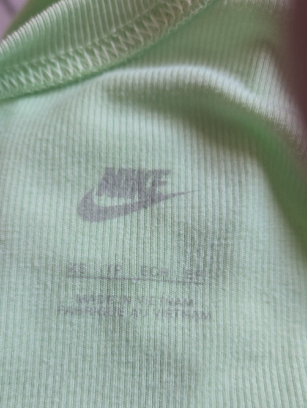 Nike Women's Mint Green Scoop Neck Ribbed Short Sleeve Tee - Picture 4 of 6